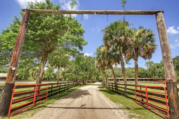 2833 F Road, Loxahatchee Groves, FL 33470
