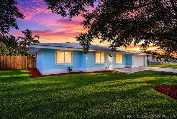 1451 SE Grapeland Avenue, Port St Lucie, FL 34952
