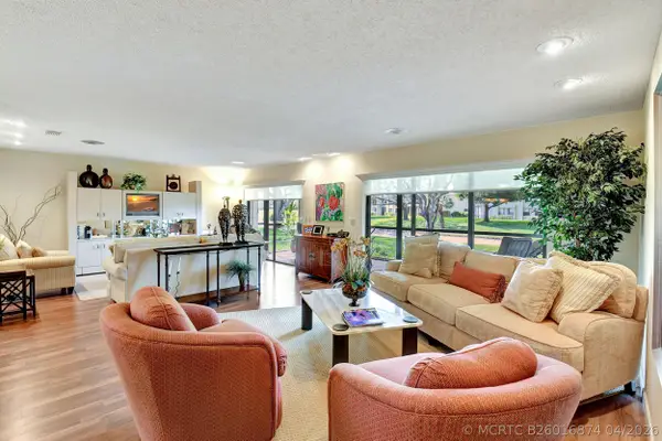 15 Stratford Drive #A, Boynton Beach, FL 33436