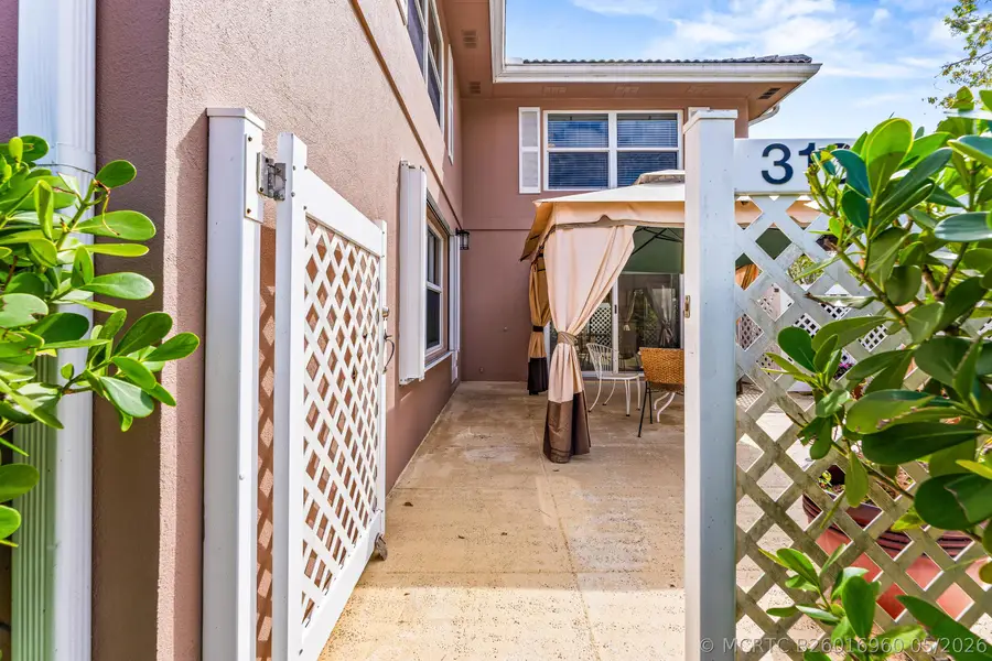 3136 Kingston Court, West Palm Beach, FL 33409 - #2