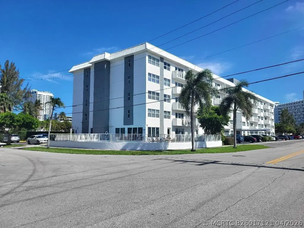 550 Bayshore Drive #104, Fort Lauderdale, FL 33304 - #1