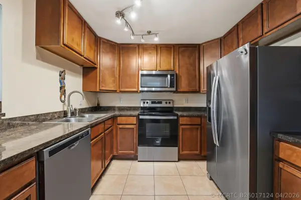 2050 Oleander Boulevard #1-106, Fort Pierce, FL 34950