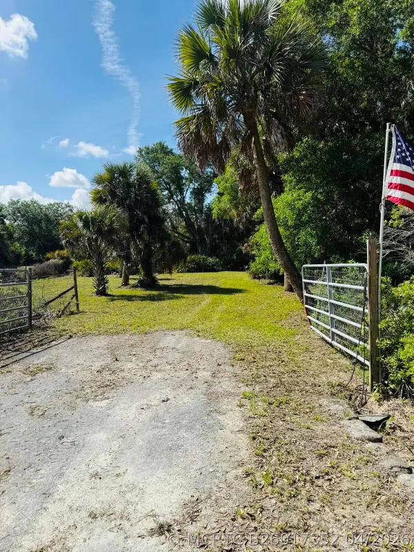 19636 NW 272nd Street, Okeechobee, FL 34972