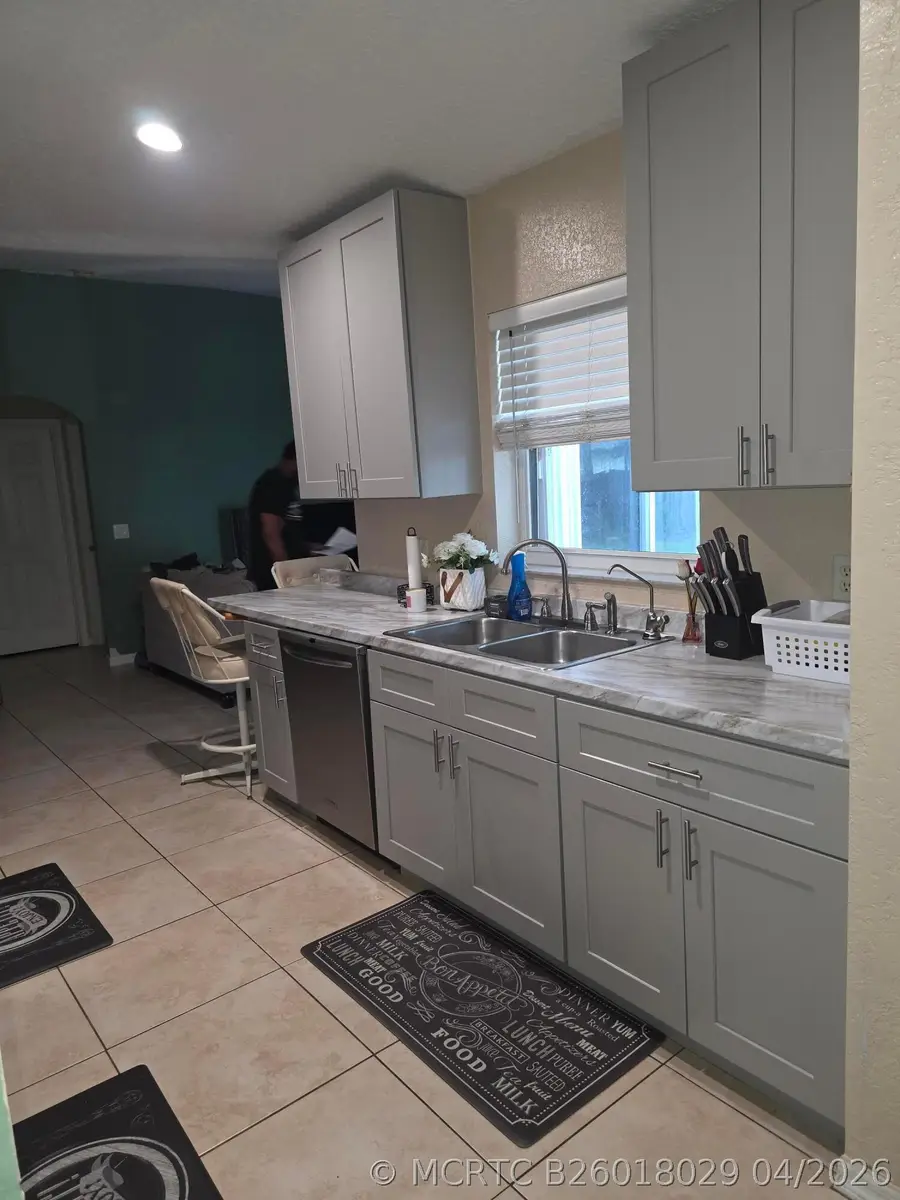 557 SW Baoy Avenue, Port Saint Lucie, FL 34953 - #3