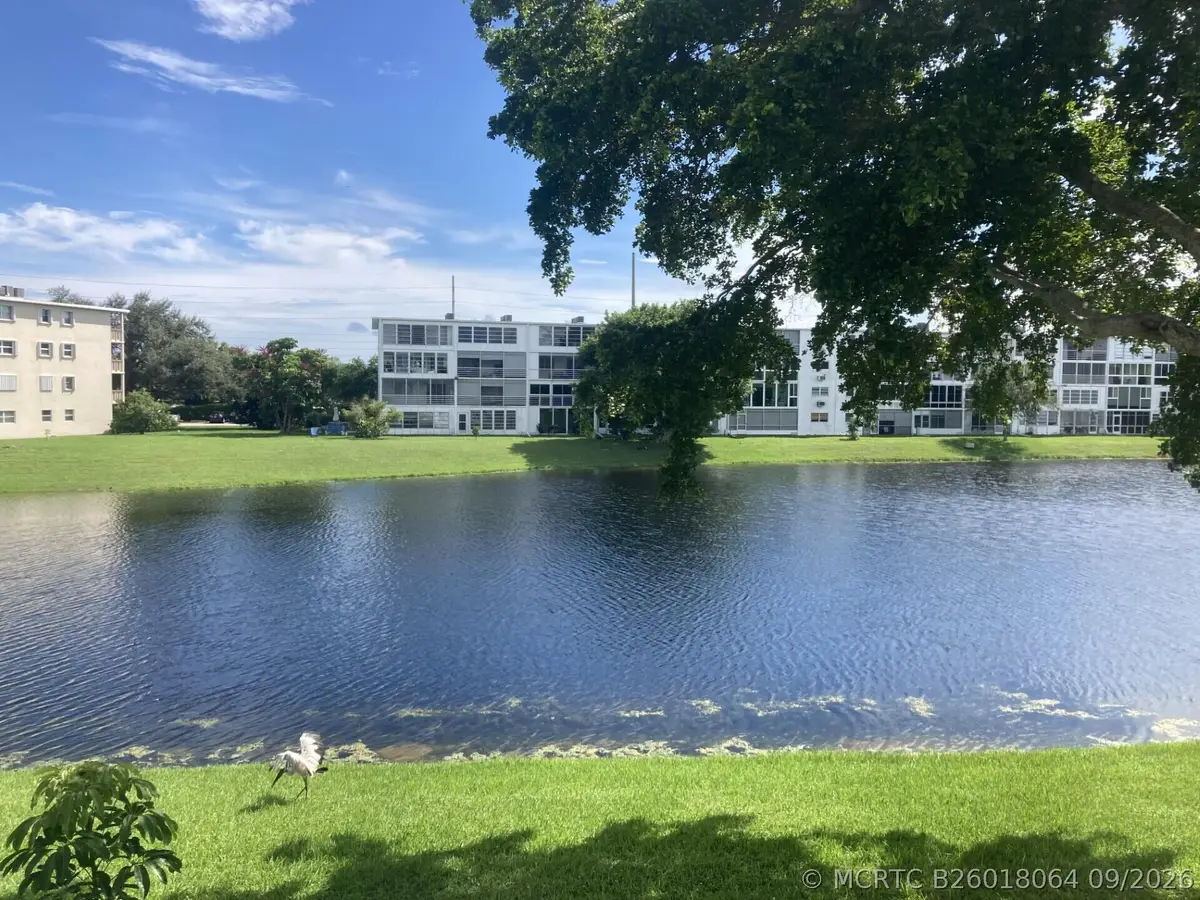 2004 Harwood C, Deerfield Beach, FL 33442 - #1