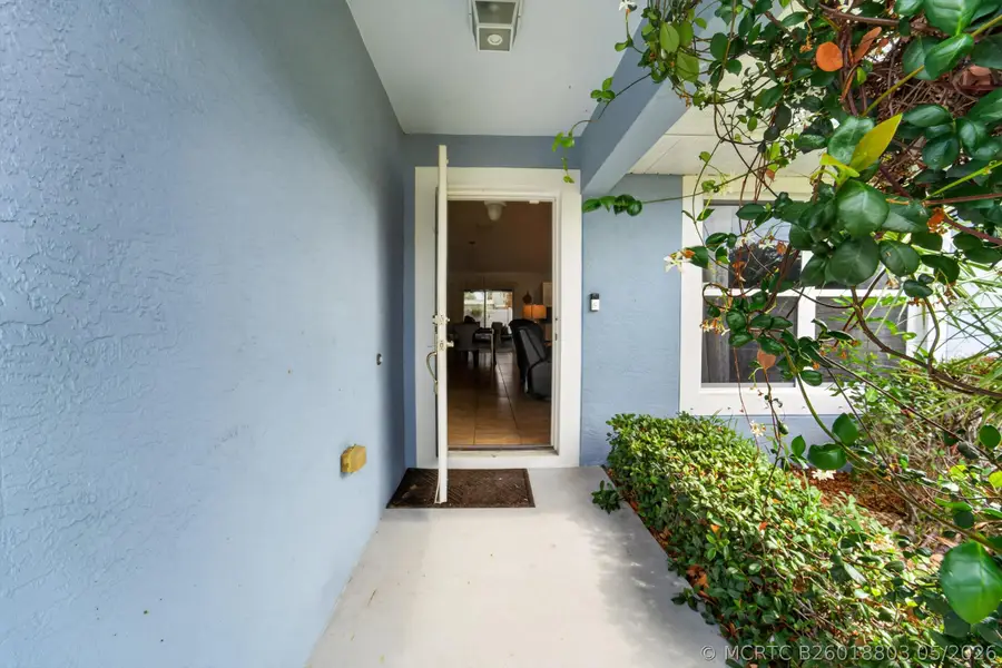 706 Osceola Avenue, Fort Pierce, FL 34982 - #3