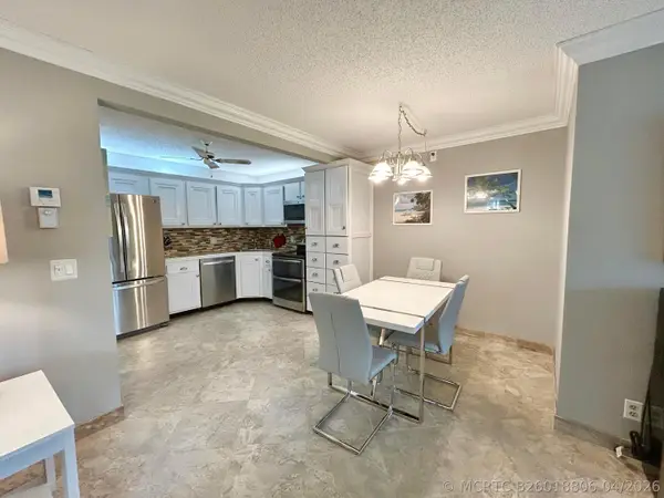 223 Pine Hov Circle #C-2, Greenacres, FL 33463