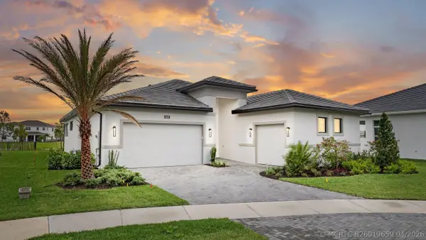 5474 Hutchinson Way, Loxahatchee, FL 33470