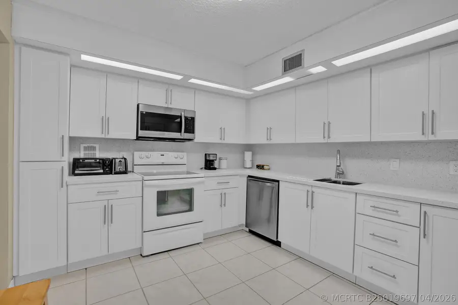 2800 N 46th Avenue #A302, Hollywood, FL 33021 - #2