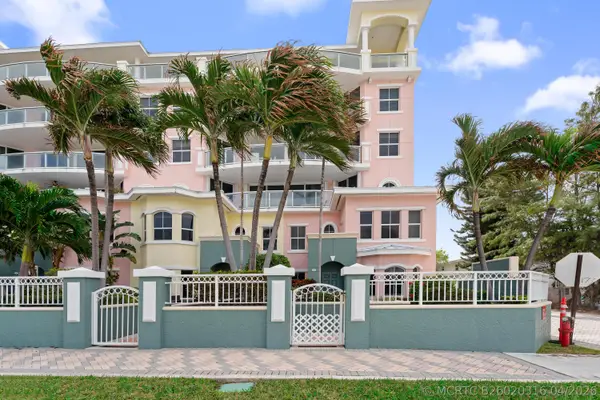 2051 SE 3rd Street #Th8, Deerfield Beach, FL 33441