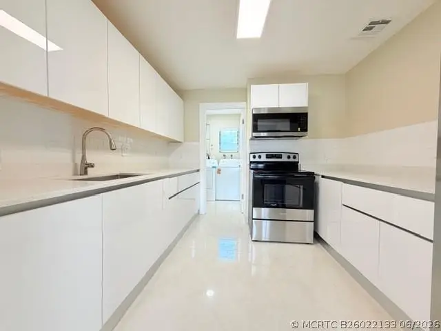 53 NE 16th Place, Fort Lauderdale, FL 33305 - #3