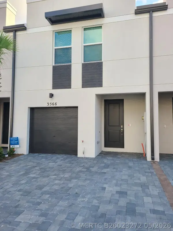 3566 San Bernardino Way, Palm Springs, FL 33461