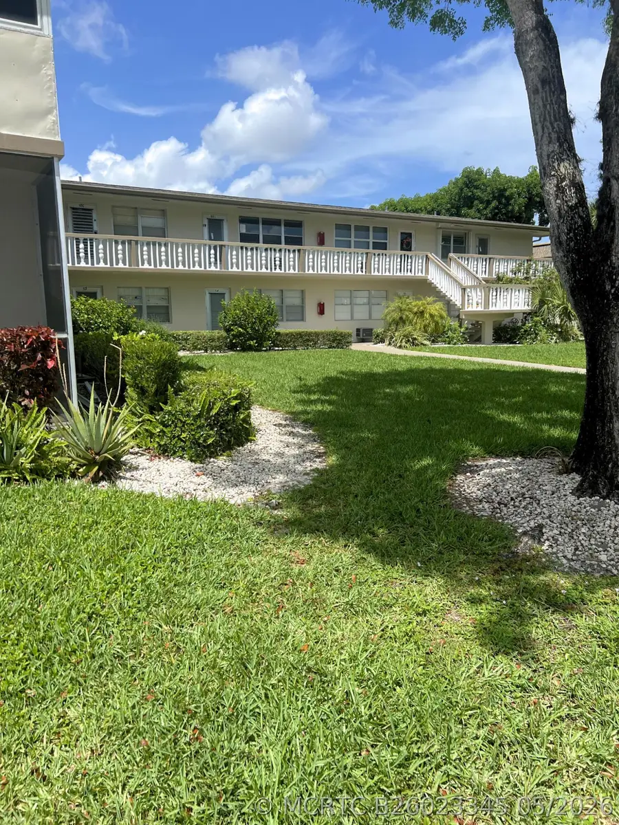 52 Dorchester, West Palm Beach, FL 33417 - #2