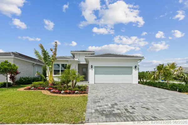 10118 Driftwood Way, Palm Beach Gardens, FL 33412