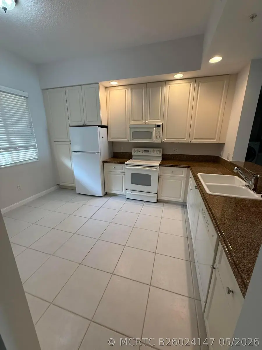 4 Harbour Isle Drive E #Unit 204, Fort Pierce, FL 34949 - #3
