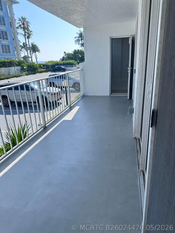 800 SE 20th Avenue #105, Deerfield Beach, FL 33441