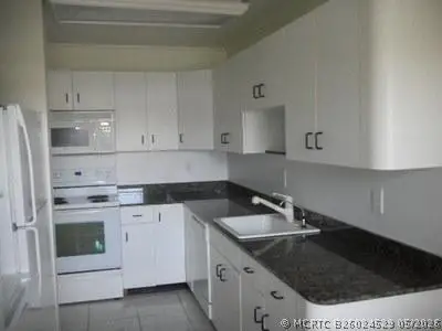 1561 NW 20th Avenue #101, Delray Beach, FL 33445 - #2