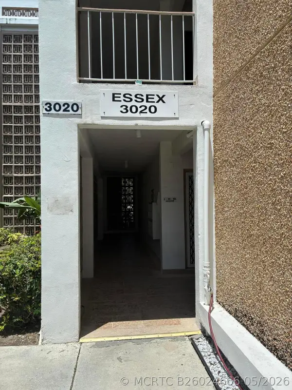 3020 NE 16th Avenue #102, Oakland Park, FL 33334