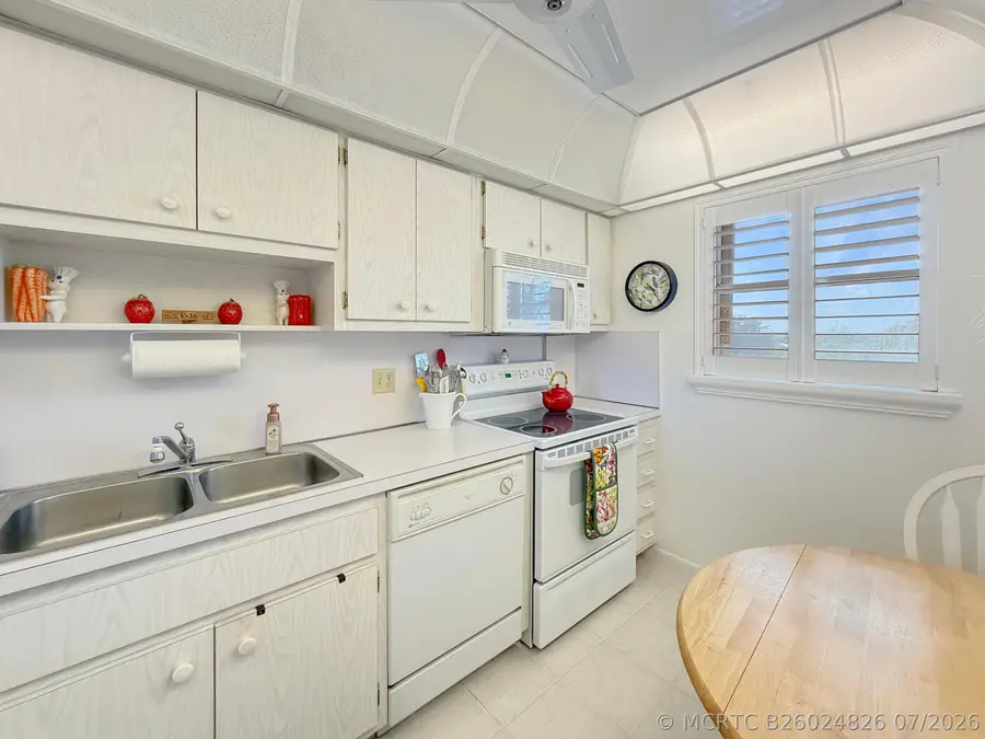555 NW 4th Avenue #401, Boca Raton, FL 33432 - #2