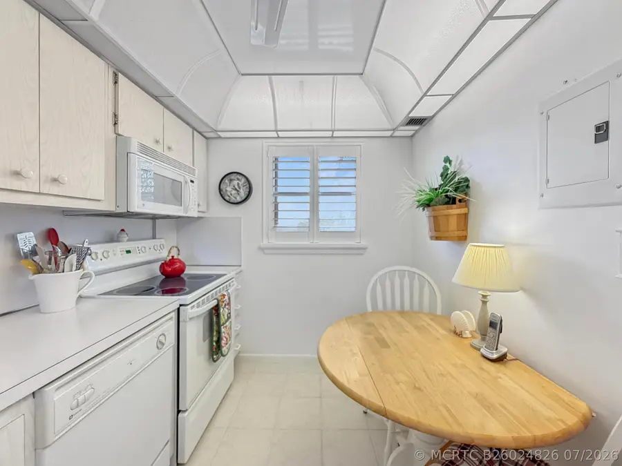 555 NW 4th Avenue #401, Boca Raton, FL 33432 - #3