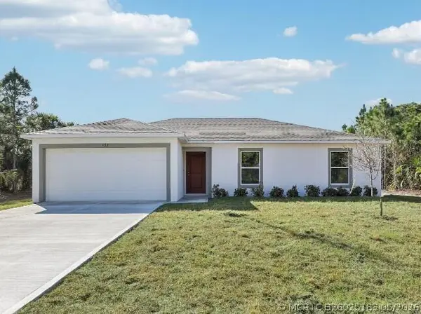 8165 W 98th Avenue, Vero Beach, FL 32967