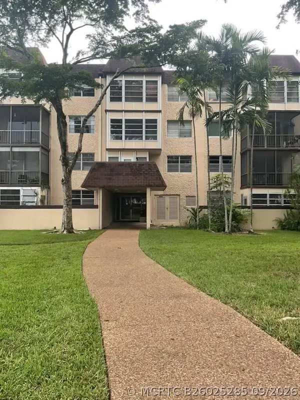 7300 NW 17th Street #320, Plantation, FL 33313