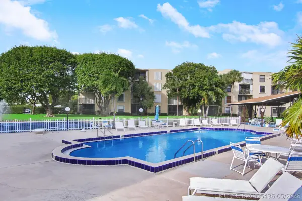 300 Waterway Drive S #407, Lantana, FL 33462