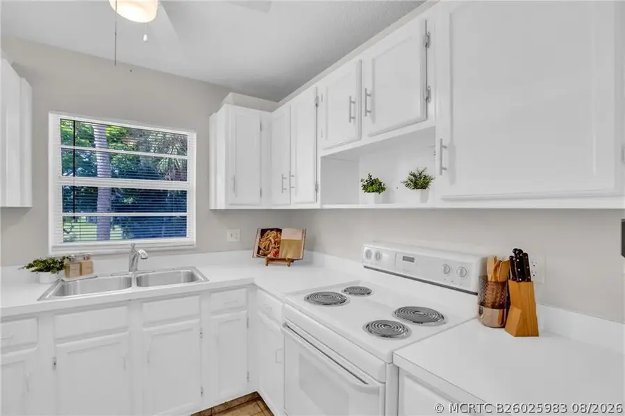 17 Vista Palm Lane #201, Vero Beach, FL 32962 - #2