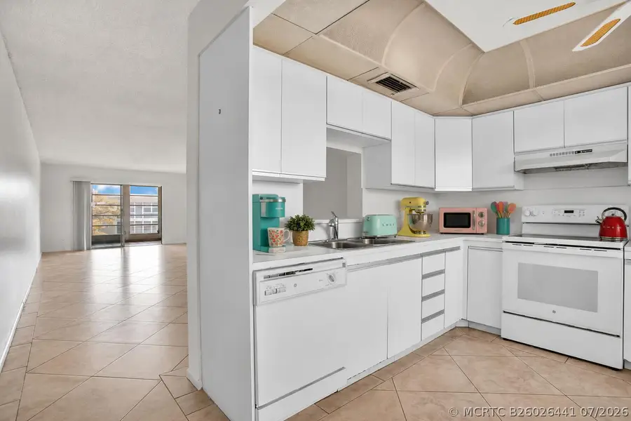 3405 Bimini Lane #M4, Coconut Creek, FL 33066 - #2