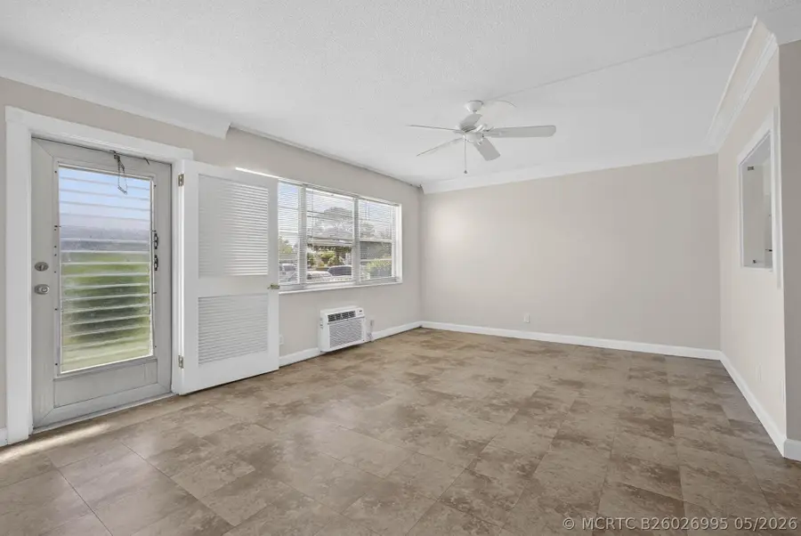 19 Hastings B, West Palm Beach, FL 33417 - #3