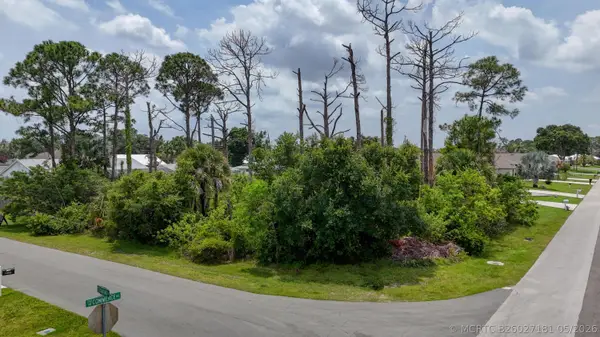 1802 SW Diamond Street, Port St Lucie, FL 34953