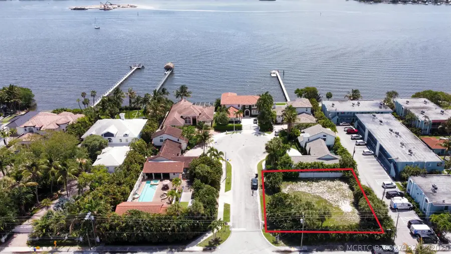 7 Lakeside Palms Court, Lake Worth Beach, FL 33460 - #2