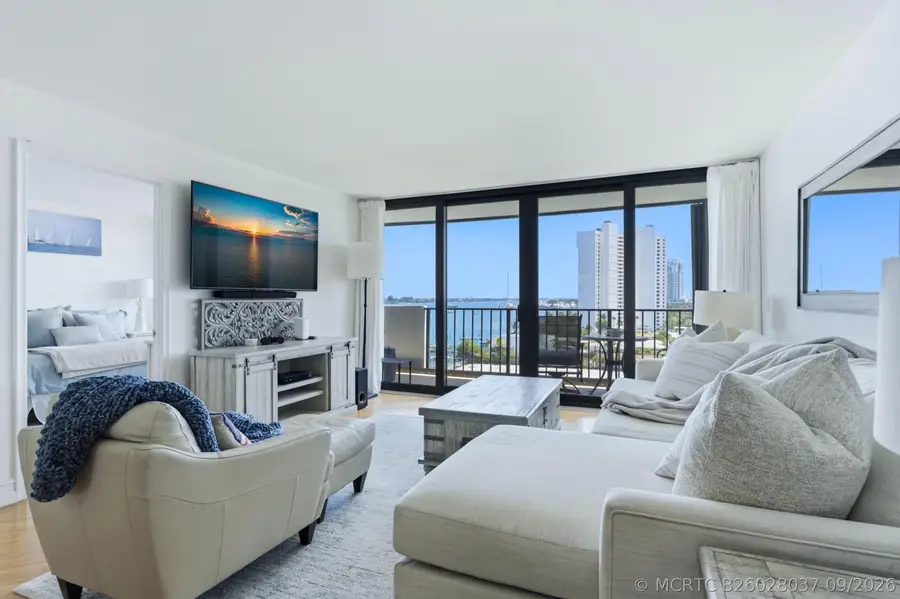 5600 N Flagler Drive #Unit 910, West Palm Beach, FL 33407 - #2