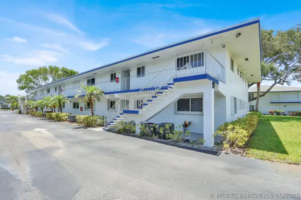9 Westwood Avenue #102b, Tequesta, FL 33469