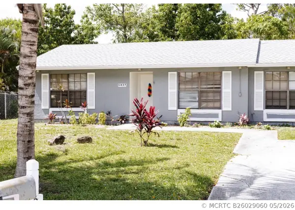 5437 Greenwood Drive, Delray Beach, FL 33484