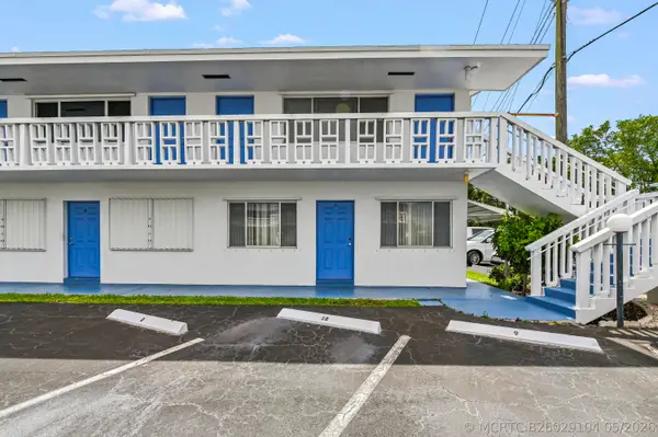 1950 Lake Osborne Drive #9, Lake Worth Beach, FL 33461