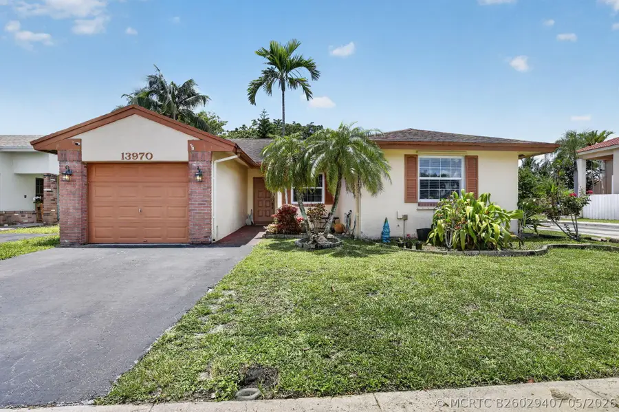 13970 Oaklawn Place, Davie, FL 33325 - #2