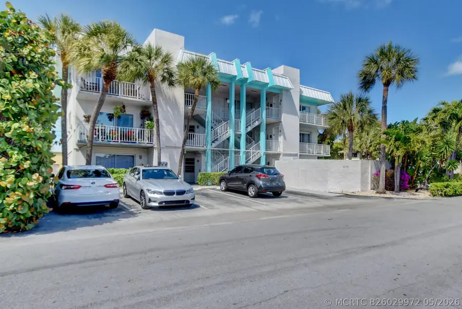 2715 NE 49th Street, Fort Lauderdale, FL 33308 - #2
