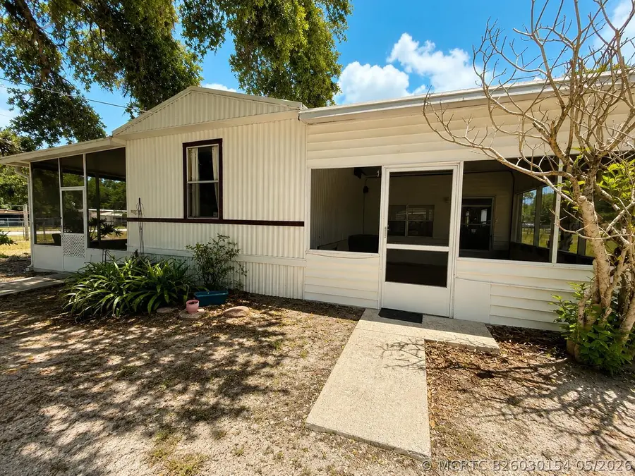 482 Palmetto Avenue, Palmdale, FL 33935 - #2