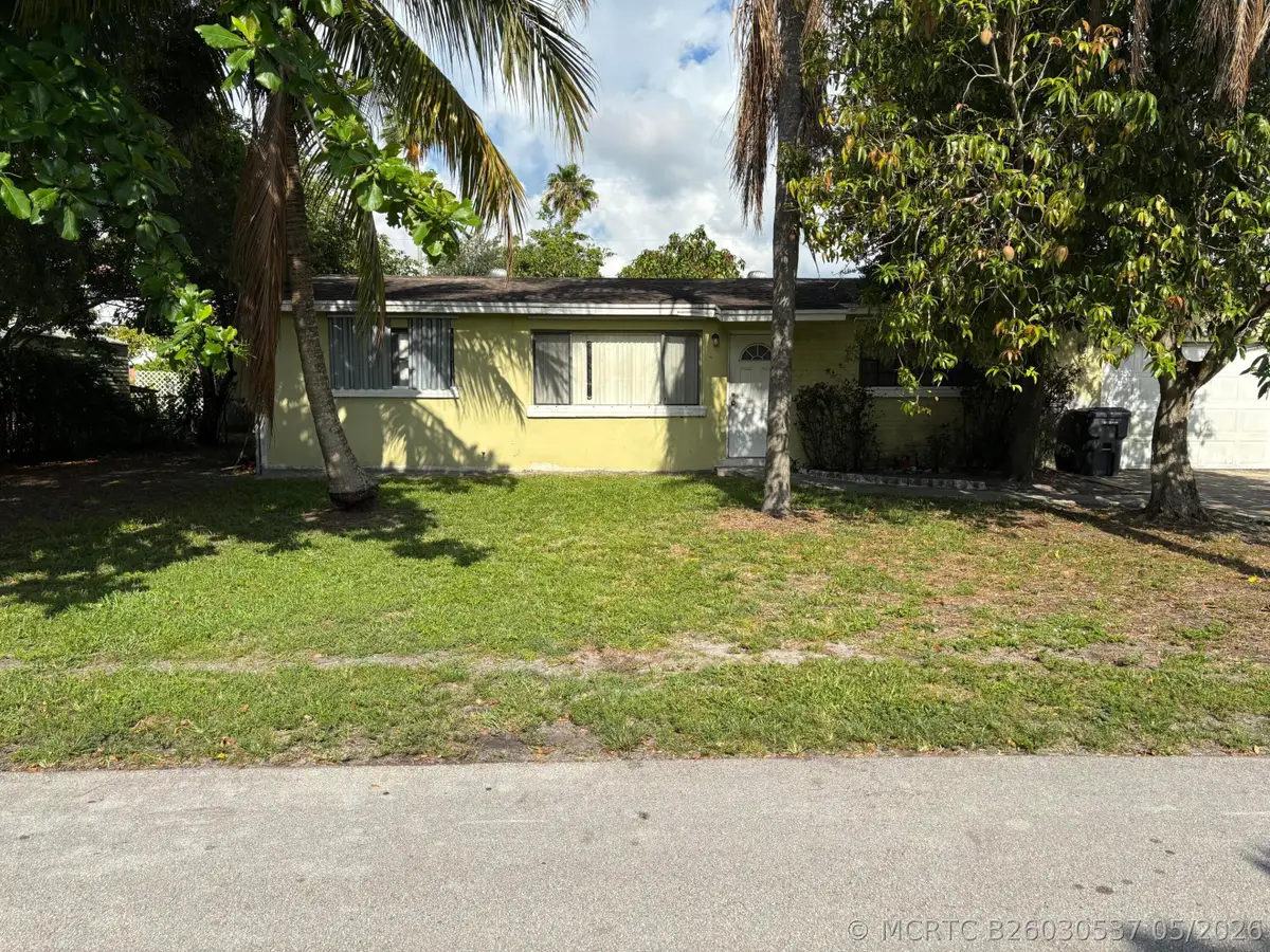 2201 W Carol Circle, West Palm Beach, FL 33415 - #1