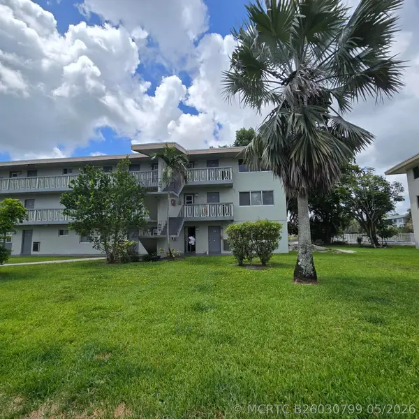 5420 NW 11th Street #202, Plantation, FL 33313