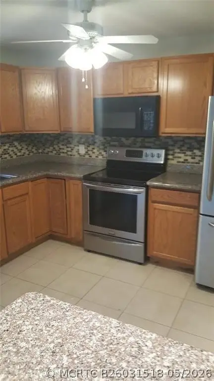 180 NE 12th Avenue #17a, Hallandale Beach, FL 33009