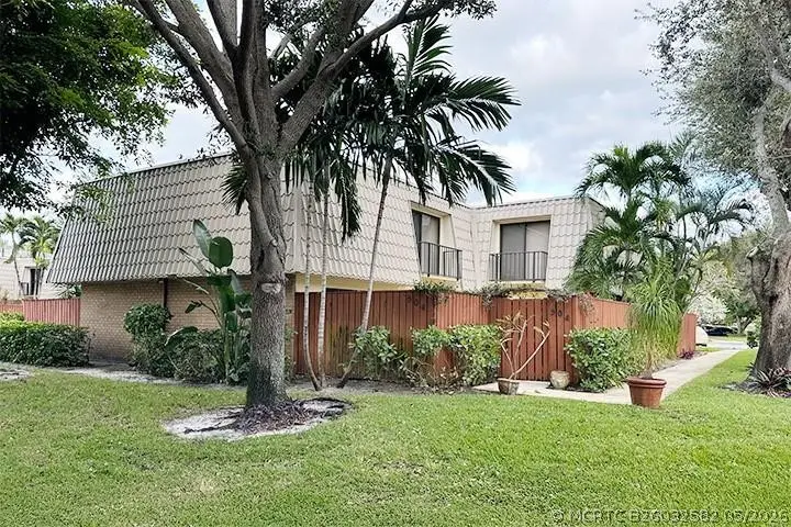 1700 Embassy Drive #504, West Palm Beach, FL 33401 - #1