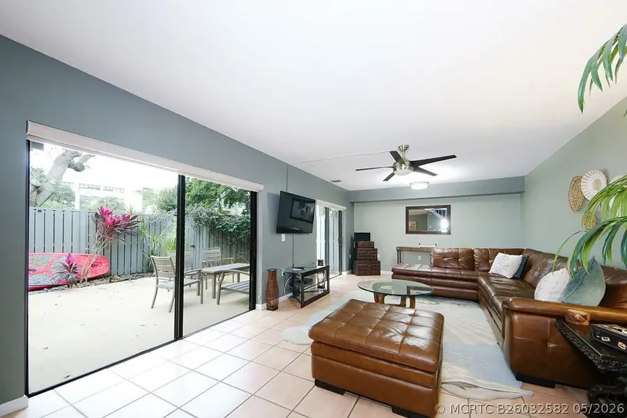 1700 Embassy Drive #504, West Palm Beach, FL 33401 - #3
