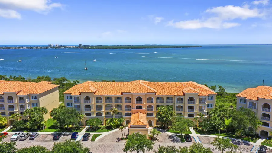 26 Harbour Isle Drive W #Ph06, Fort Pierce, FL 34949 - #2