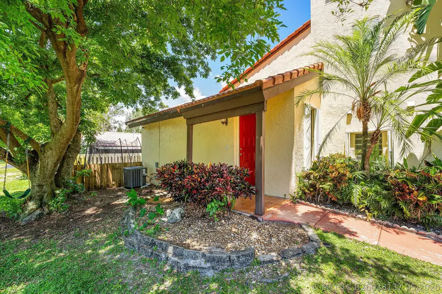 2810 Sand Pines Court, Lake Worth, FL 33462 - #3