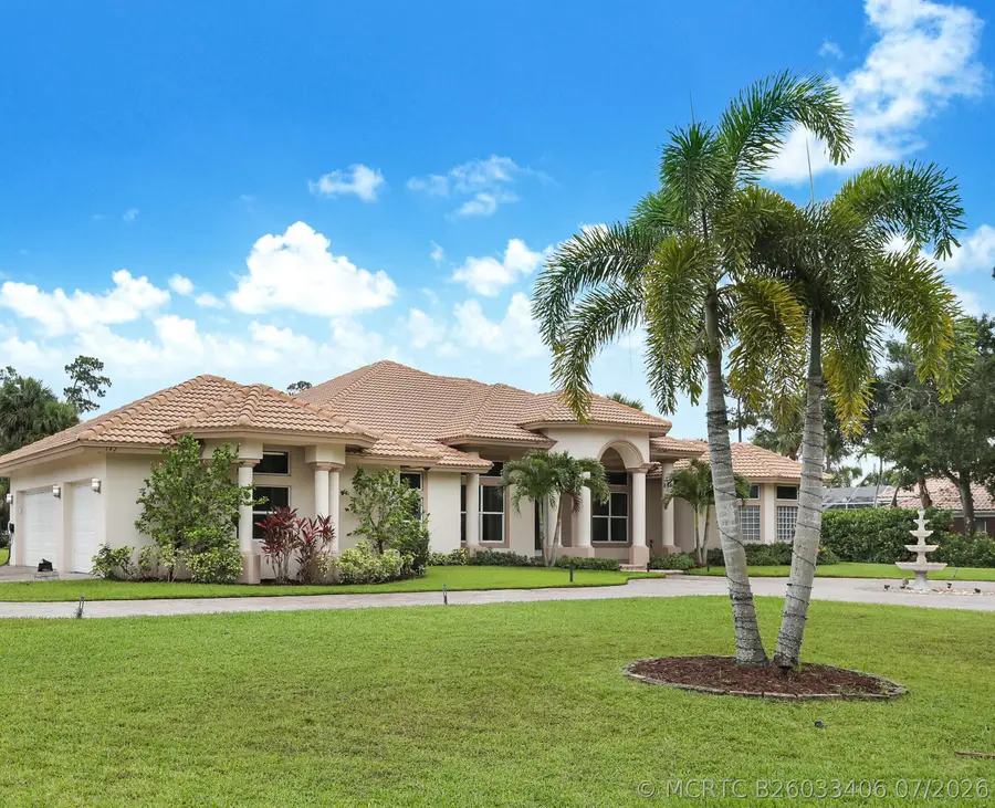 142 Brynhurst Court, West Palm Beach, FL 33413 - #3