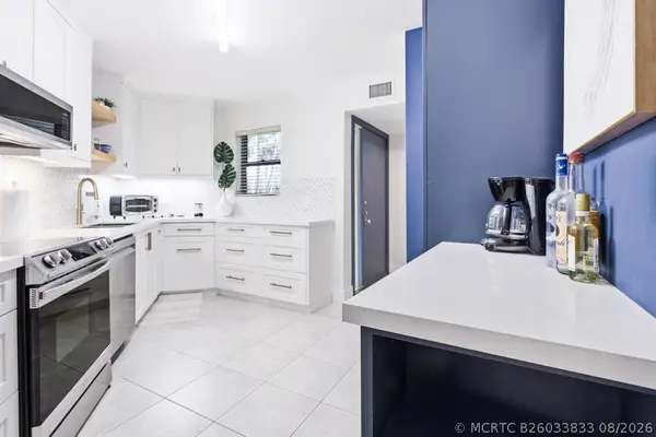 5800 Camino Del Sol #Apt 106, Boca Raton, FL 33433