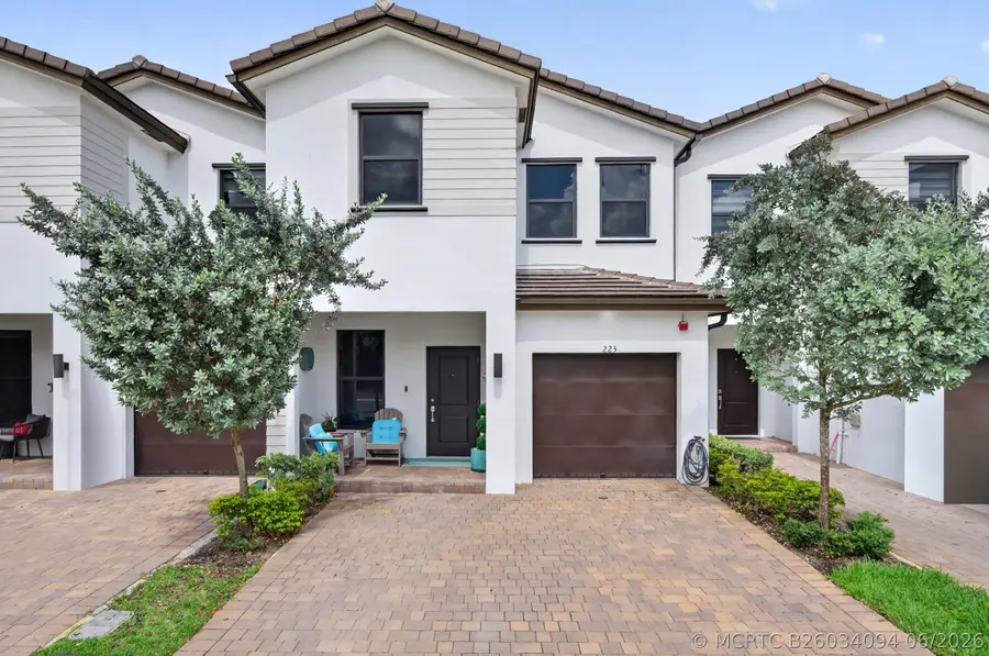 223 SW 159th Terrace, Pembroke Pines, FL 33027 - #2