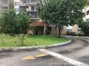 4174 Inverrary Drive #907, Lauderhill, FL 33319